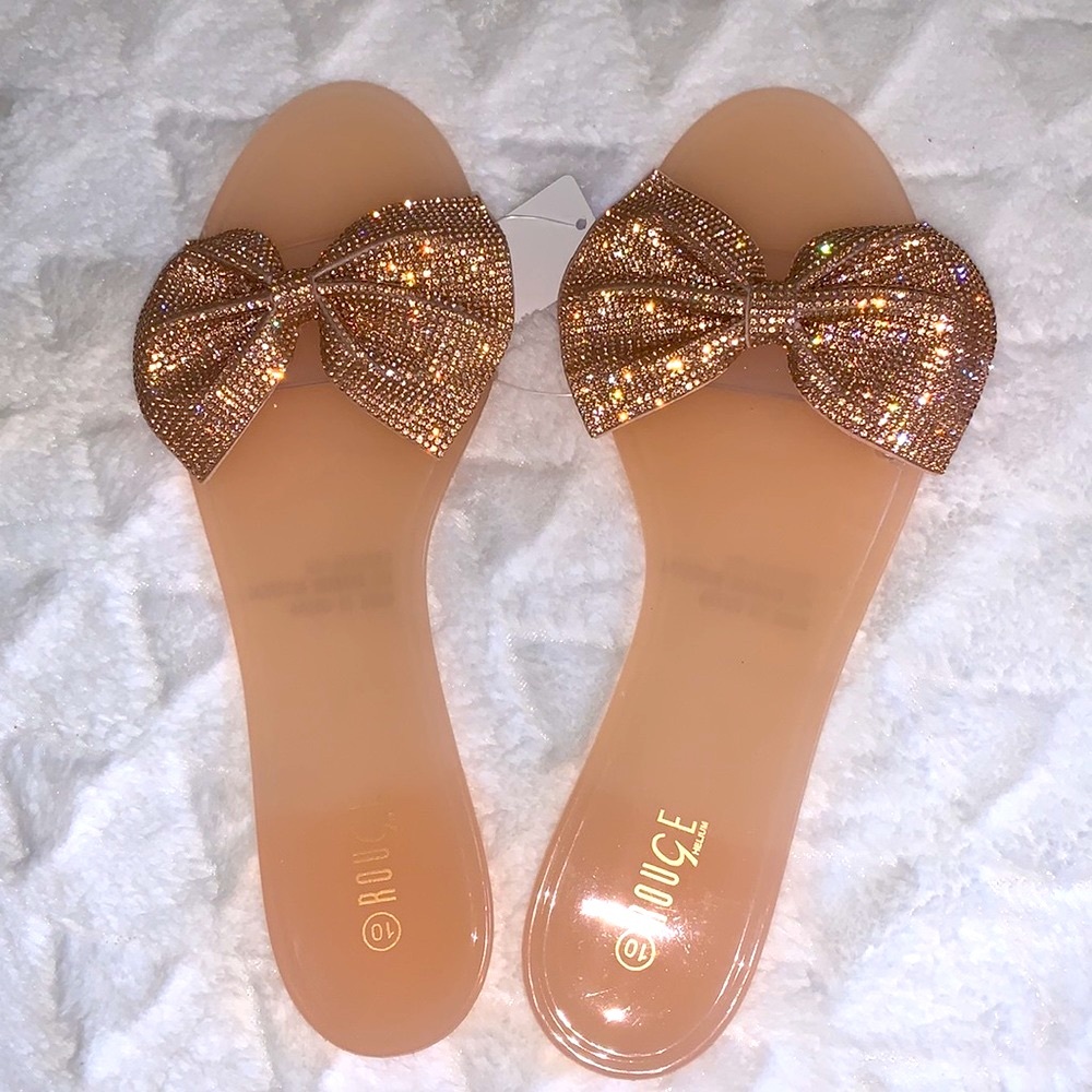 🤍NWT Cute Jelly Slides with Bling Bow🤍